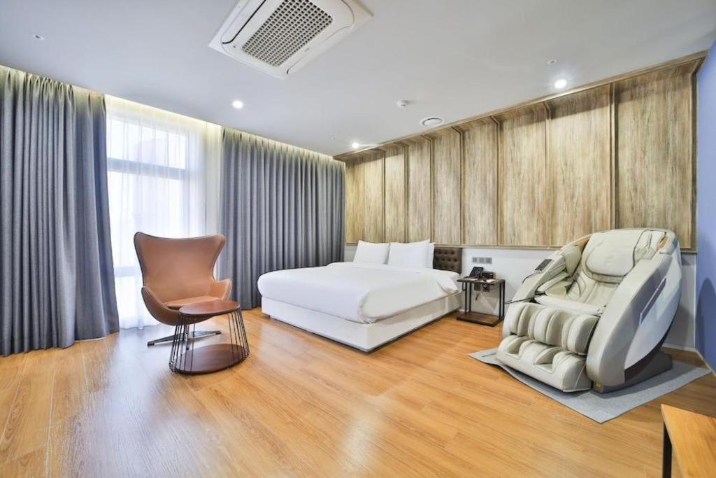 Hotel Pied Suseong Daegu Exterior photo